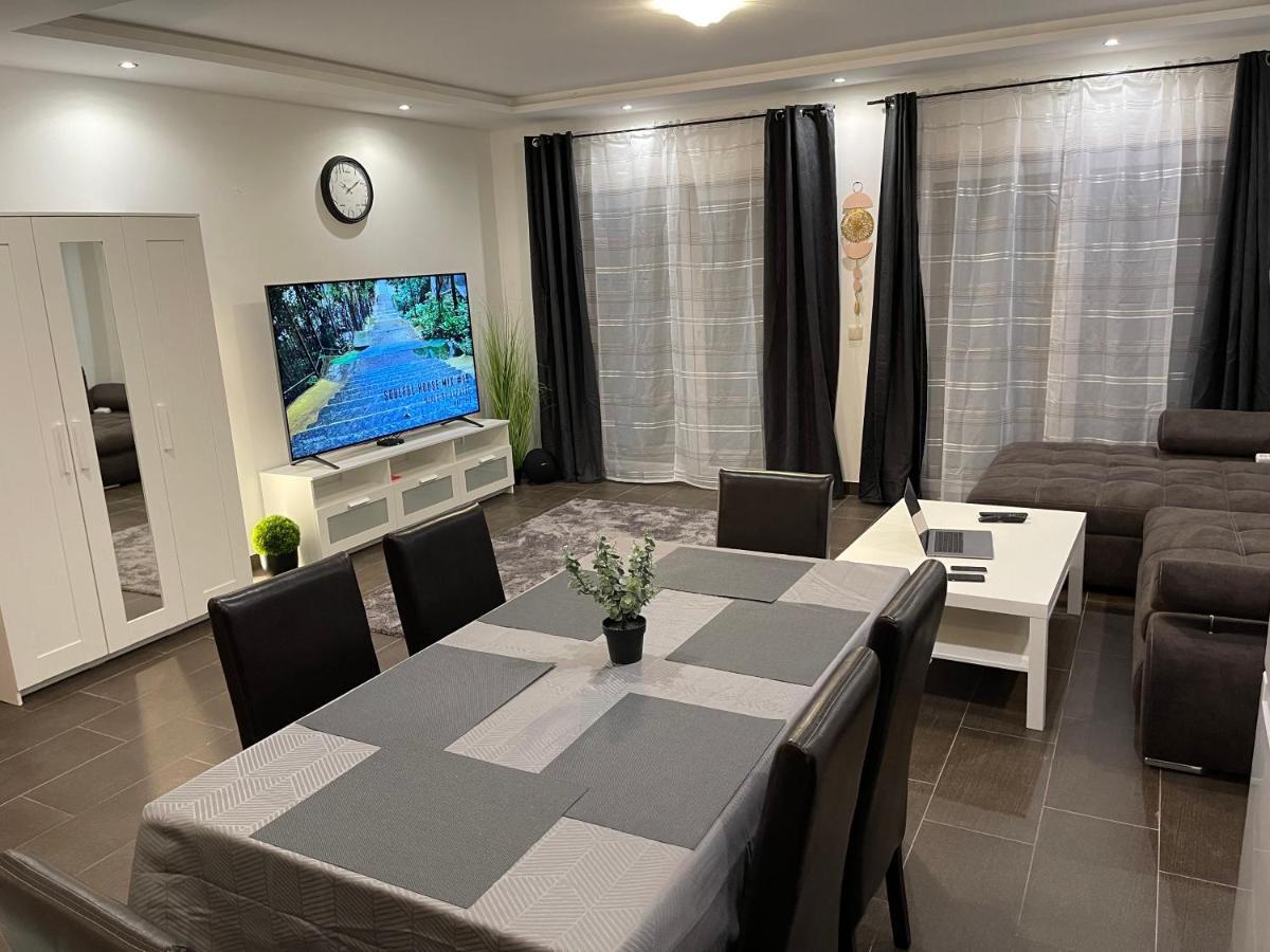 Malibu Apartman & Jacuzzi Miskolc Exterior foto