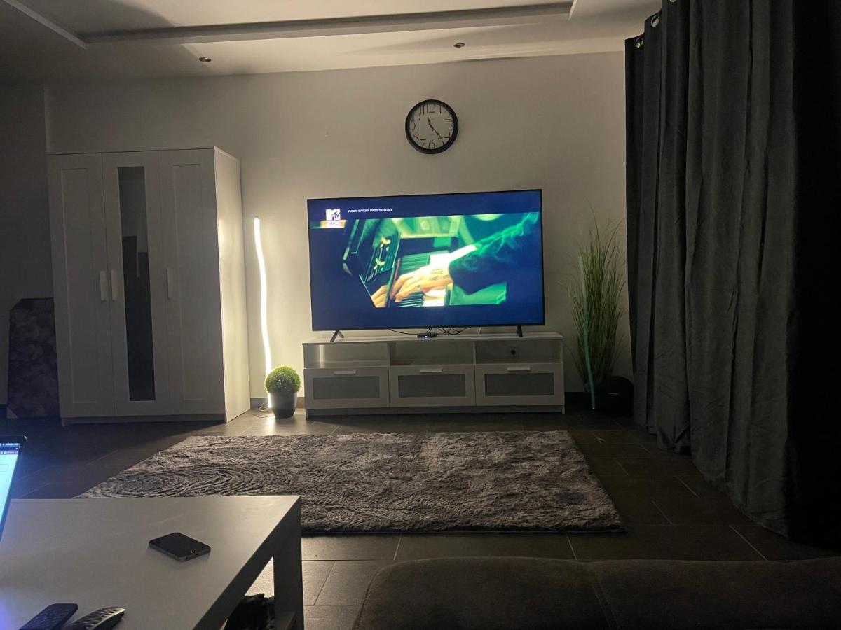 Malibu Apartman & Jacuzzi Miskolc Exterior foto