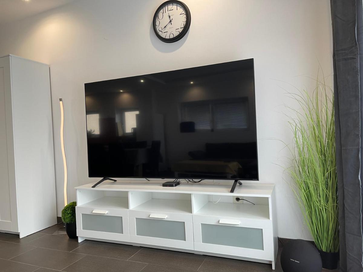 Malibu Apartman & Jacuzzi Miskolc Exterior foto